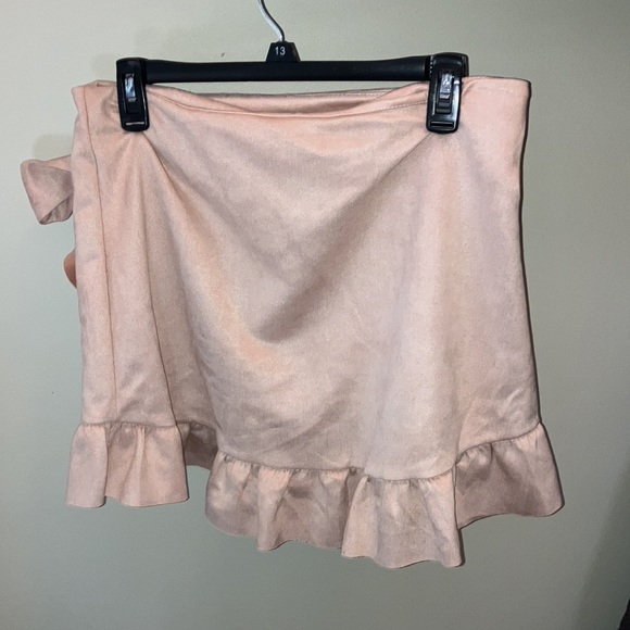 Pink wrap around skirt.  Suede material.  Never worn. - Picture 2 of 2